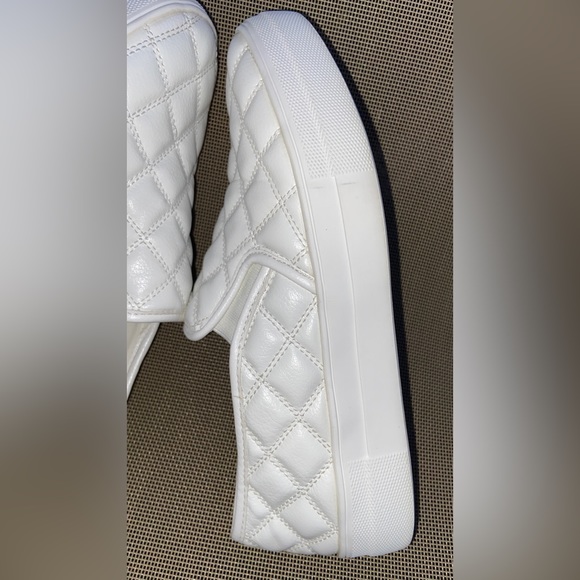 🥳HostPick🎉Soda Gently Used Women Sz-8 Quilted Diamond Stitched Bright White🤍 - Picture 12 of 16